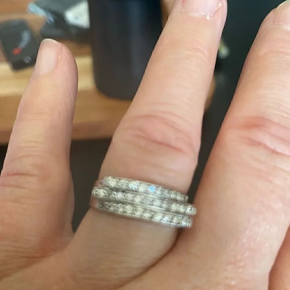 925 Sterling Silver Ring with White Stones - Size 7